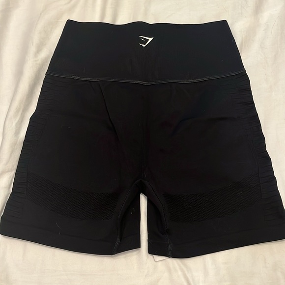 Small black gymshark workout shorts - Picture 3 of 4